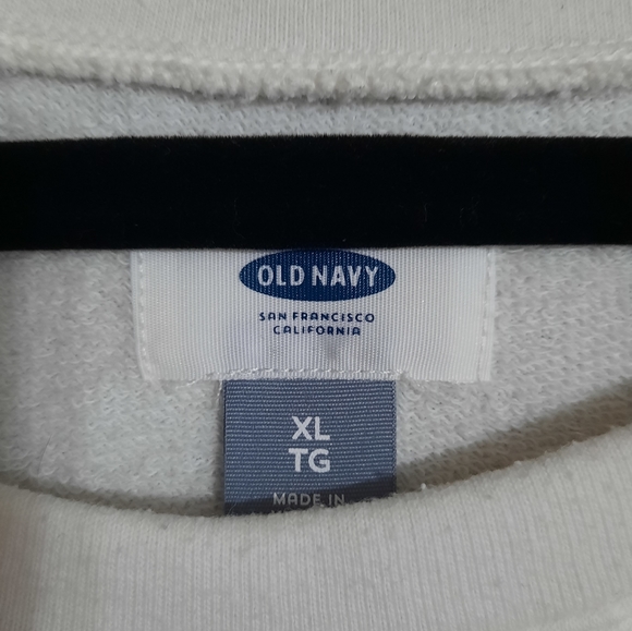 Old Navy Textured Front Top - Picture 4 of 5